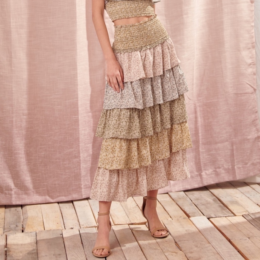 Storia Color Block Tiered Maxi Skirt Floral Smocked Waist Olive Multi Lined